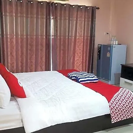 Oyo 75414 Kjs Hotel 2*