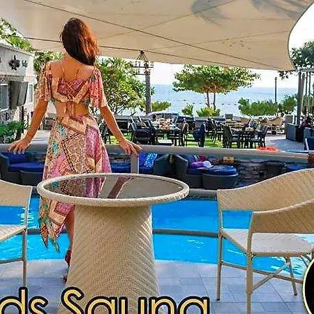 Butterfly Garden Boutique Residences Apts And Villas, A Lifestyle Destination Ex Lg 1-3 Bedroom Units , Full Kitchen, 2 Full Bathrooms, Rain Shower, Bath, Free Bbq, Free Fast Fiber Optic Wifi, Staff 24-7 อพาร์ตโฮเทล Pattaya