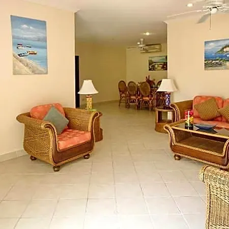 Butterfly Garden Boutique Residences: Luxury & With Full Amenities Aparthotel 3*