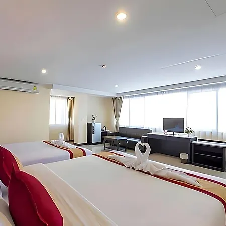 The Grand Day Night โรงแรม