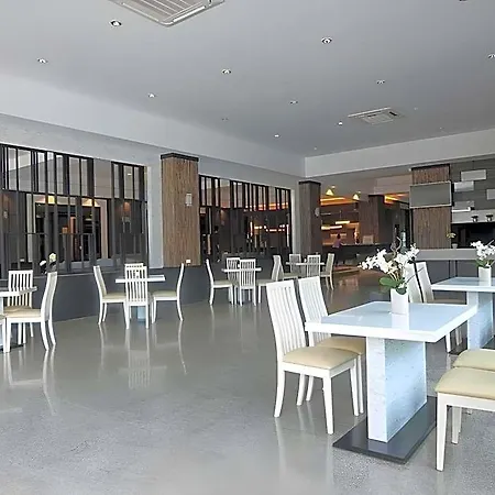 โรงแรม The Grand Day Night Pattaya