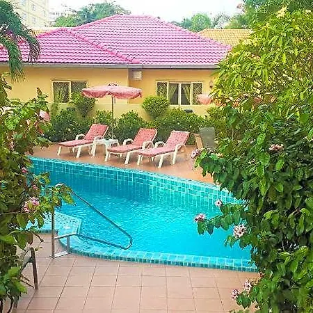 Aparthotel Butterfly Garden Boutique Residences: Luxury & With Full Amenities Pattaya
