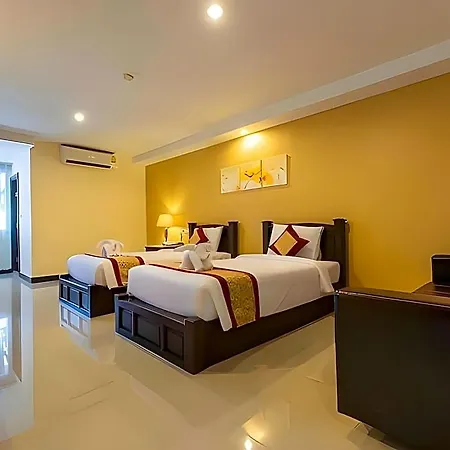 The Grand Day Night โรงแรม