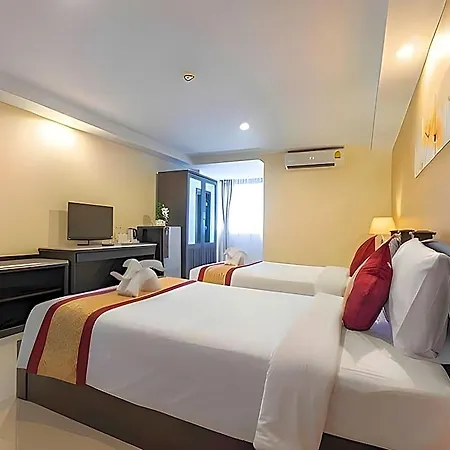 The Grand Day Night โรงแรม Pattaya