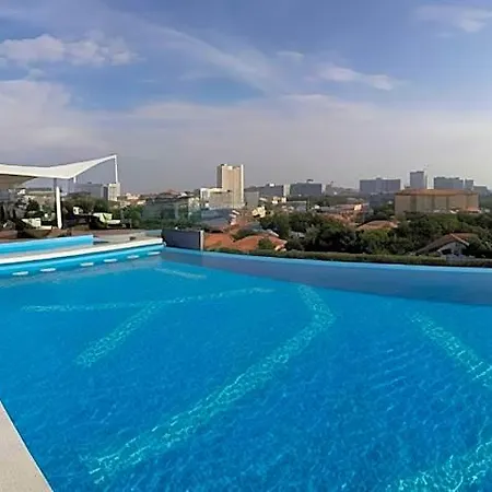 Unique Regency โรงแรม 4*