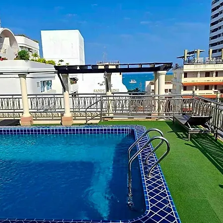 อพาร์ตโฮเทล เดอะ ไวท์เฮาส์ คอนโดเทล Pattaya