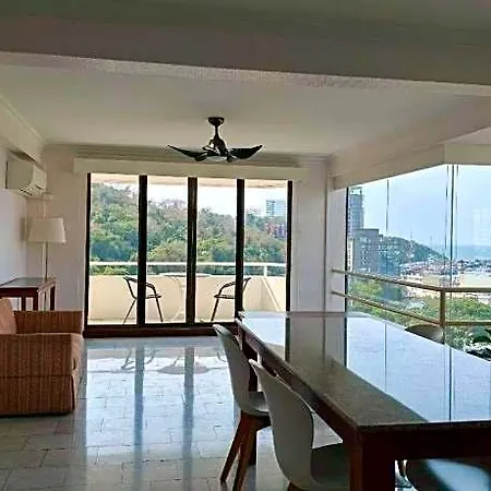 The Monaco 2* Pattaya