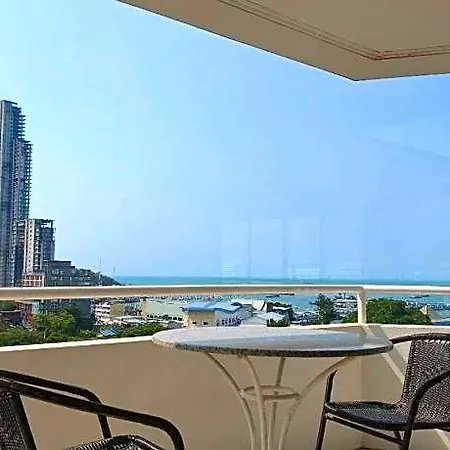 อพาร์ตโฮเทล The Monaco 2*