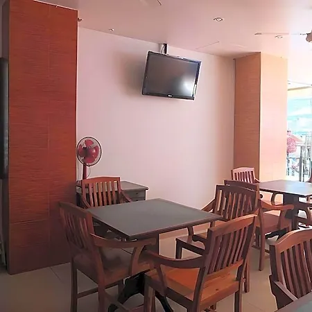 Charlie Place Hotel 3*