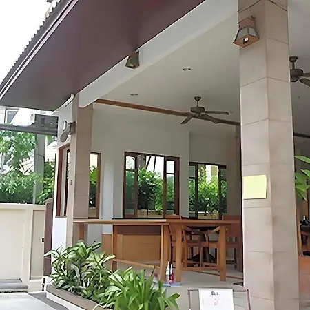 Apartment New Nikom Court Pattaya