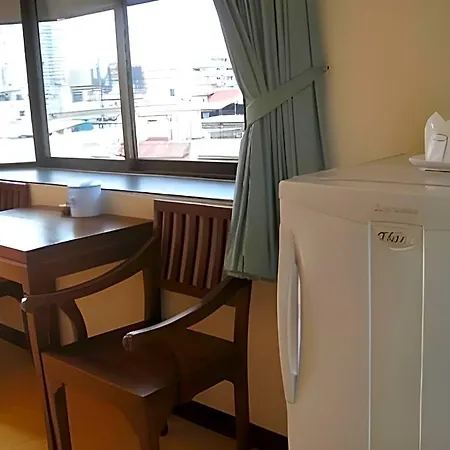 New Nikom Court Apartment *