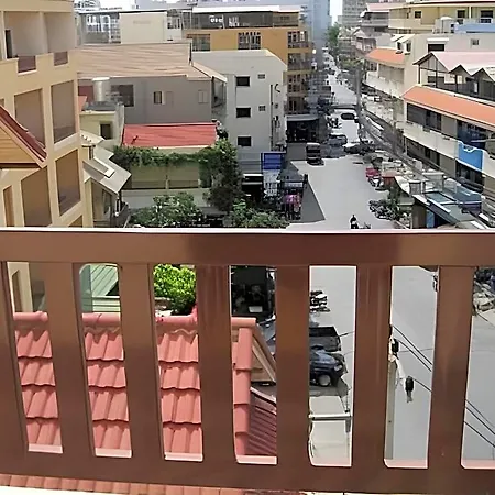 New Nikom Court