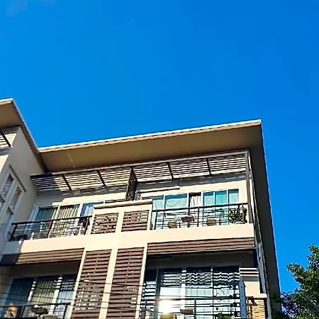 Admire House