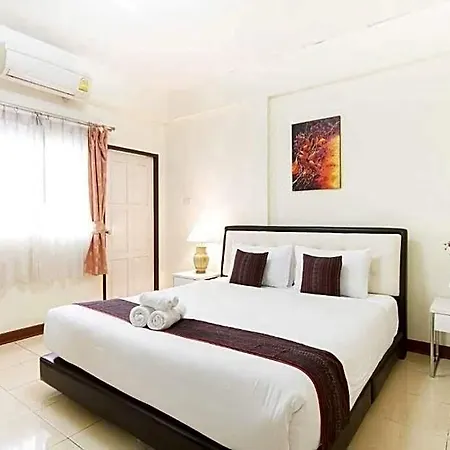 Guest house Admire House Pattaya