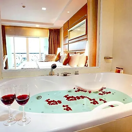 Intimate - Sha Extra โรงแรม Pattaya