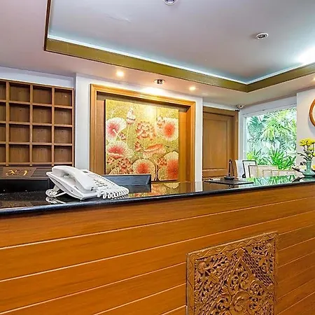Chada Thai House Hotel 3*