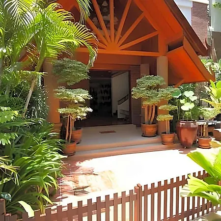 Hotel Chada Thai House Pattaya