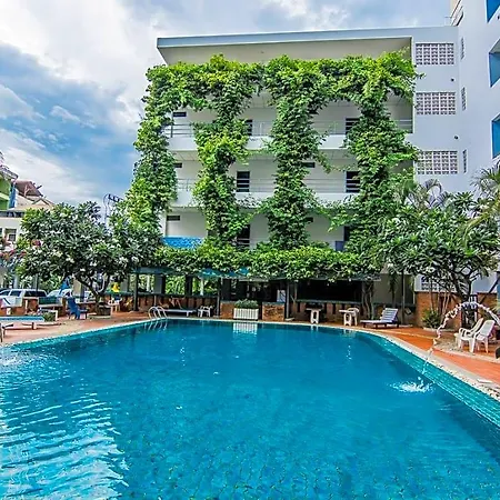 Sutus Court 4 3* Pattaya