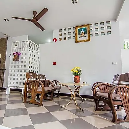 Sutus Court 4 Hotel 3*