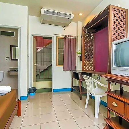 Sutus Court 4 3* Pattaya