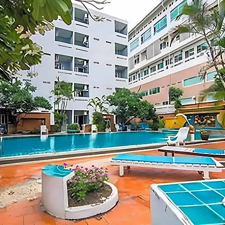 Hotel Sutus Court 5