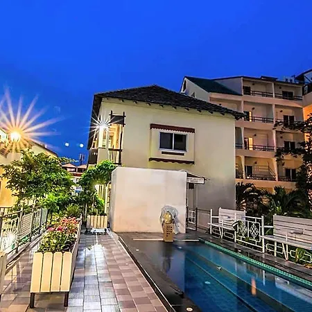 Sutus Court 5 3* Pattaya