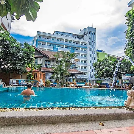 Sutus Court 5 3* Pattaya