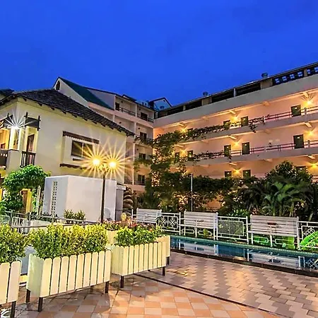 Hotel Sutus Court 5
