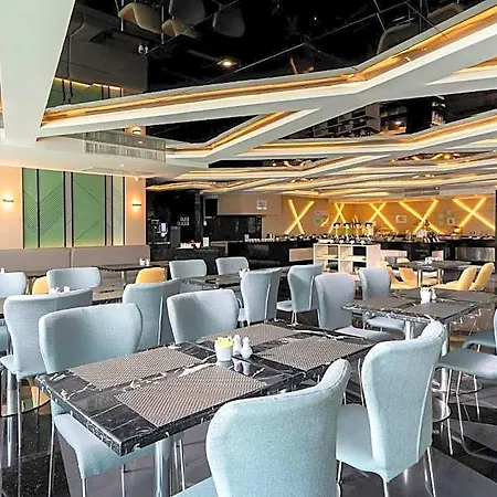 โรงแรม โนวา เอ็กซ์เพรส โฮเทล 4*