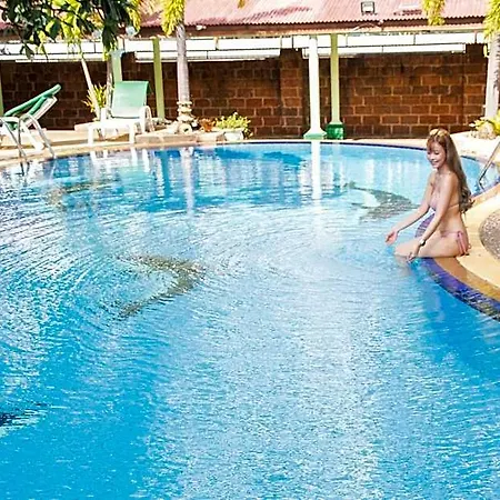 S Formally Sabai โรงแรม 3*