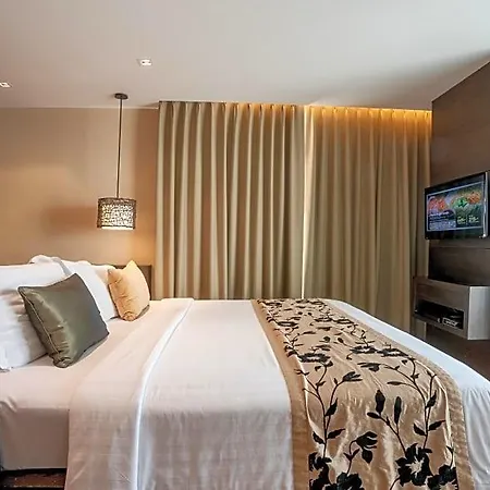 โรงแรม A-one 4*