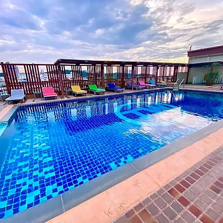 เบย์วอลค์ เรสซิเดนซ์ พัทยา - บาย ไทยวัฒน์ 3* Pattaya