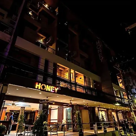 โรงแรม Honey