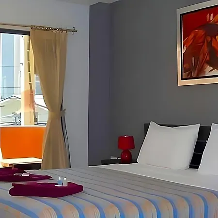 Guest house Robin's Nest & Restaurant Pattaya