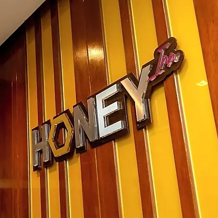 Honey 3*