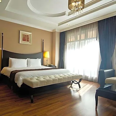 Lk Metropole Hotel