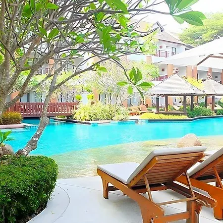 วู้ดแลนด์ โฮเต็ล แอนด์ 4* Pattaya