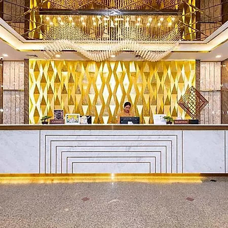 Hotel Crystal Palace Luxury 5*