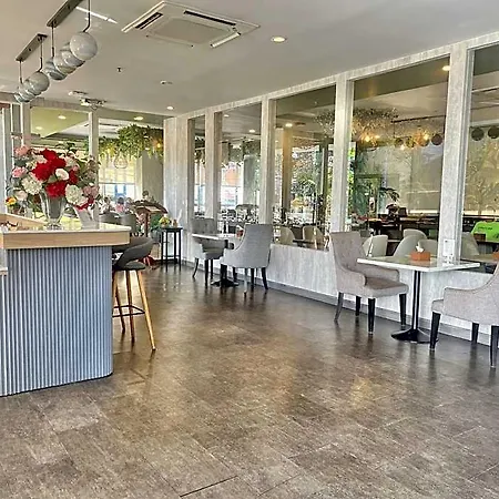 โรงแรม Empress Pattaya