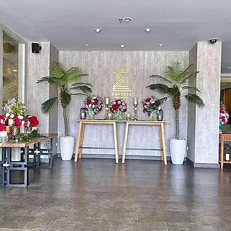 Empress โรงแรม