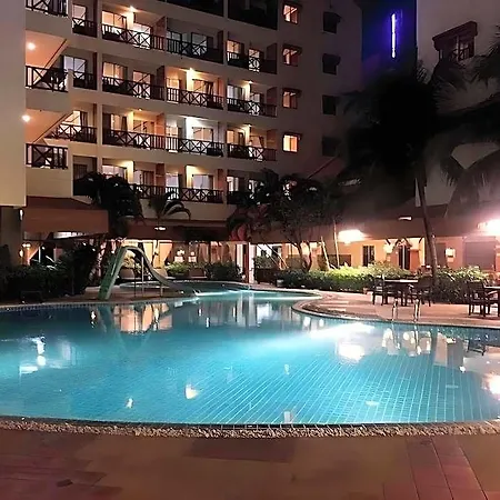 Phuphaya Resort Pattaya
