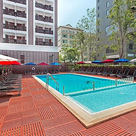 Ibis 3*