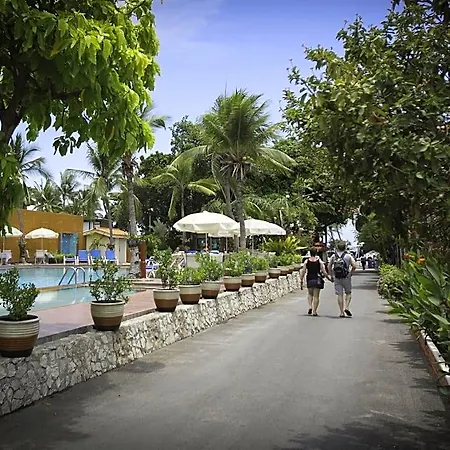 Twin Palms Pattaya, Sha Extra Certified 3* Pattaya