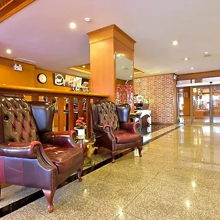Hotel Dynasty