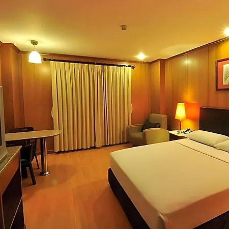 Dynasty Hotel
