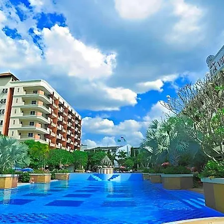 Lek Hotel 3*