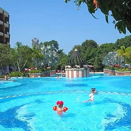 Hotel Lek 3*