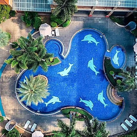 อีสเทิร์นแกรนด์พาเลซ โรงแรม 4*