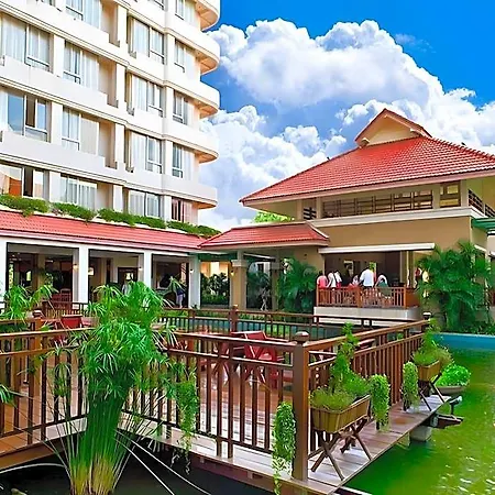 อีสเทิร์นแกรนด์พาเลซ โรงแรม