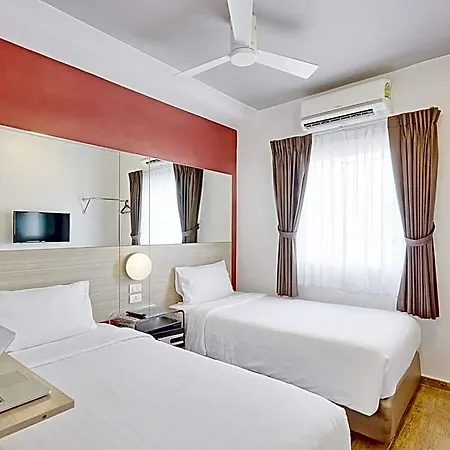 Easy Planet Hotel 3*